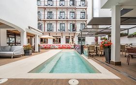 Neptuno Apartments
